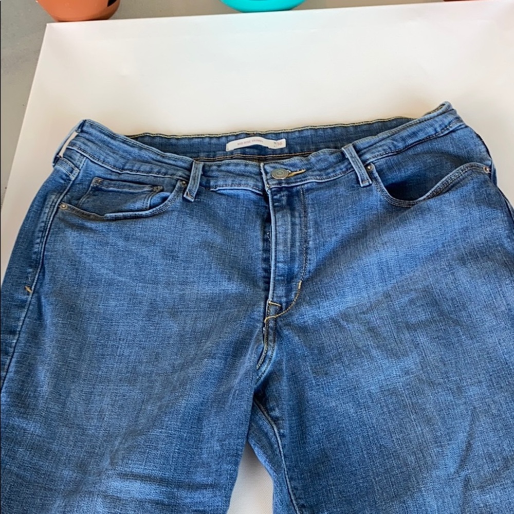 Levi’s Mid Rise Skinny